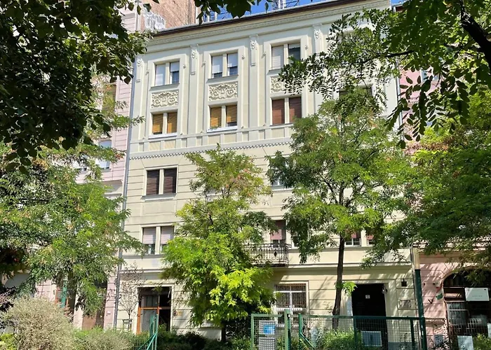 Apartamento Stylish Apartment, Floor With Private Terrace Budapest