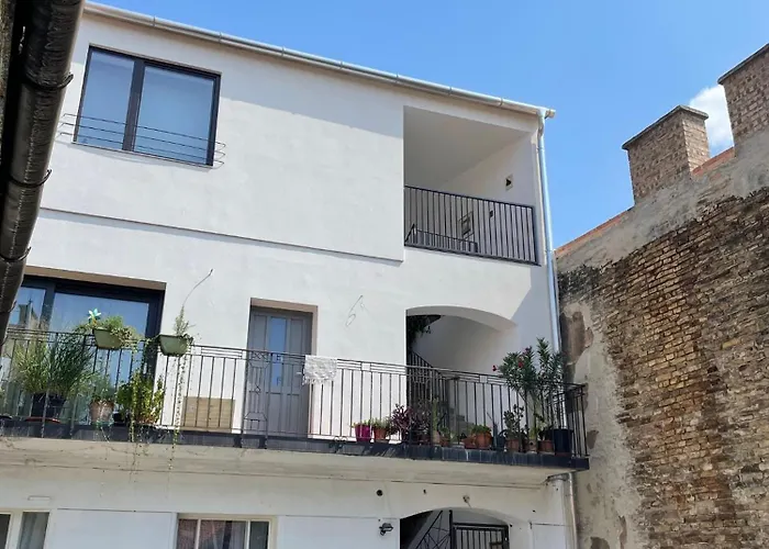 Stylish Apartment, Floor With Private Terrace Budapeste